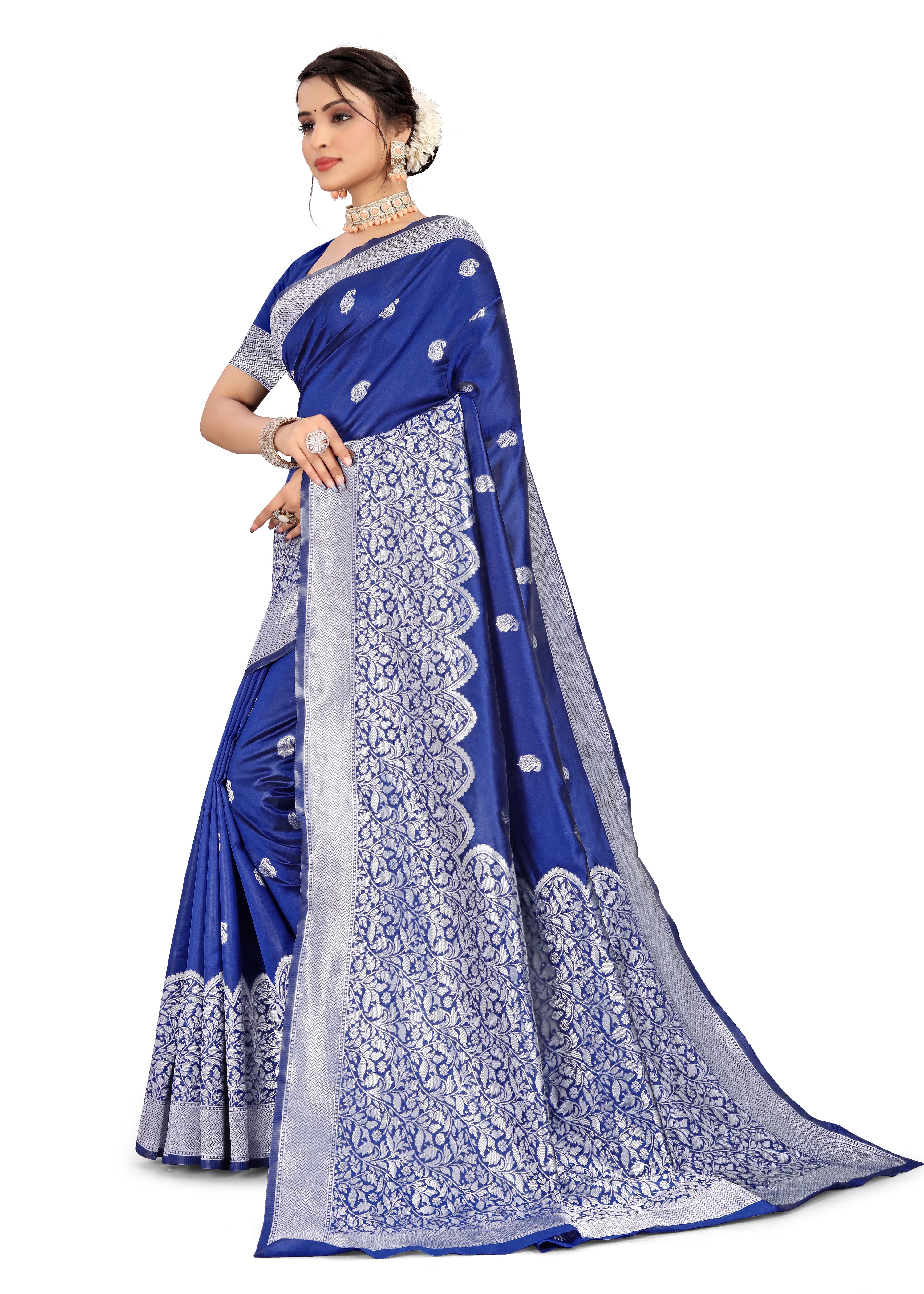 Women's Floral Woven Banarasi Silk Saree With Unstitched Blouse Piece