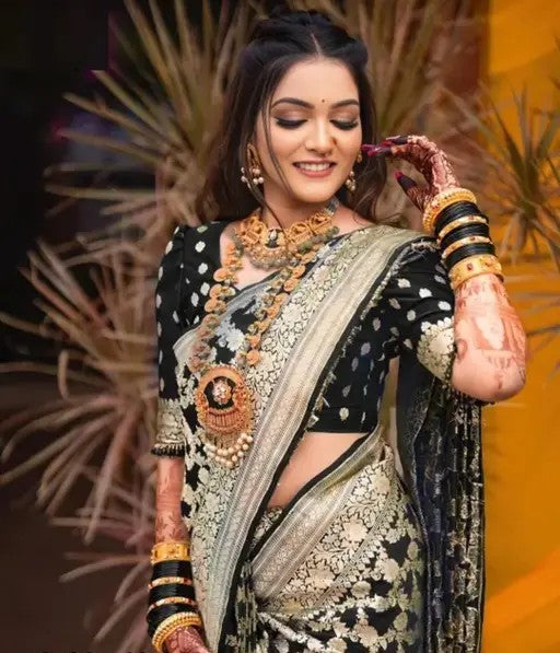 Women's Kanjivaram Soft Pure Silk Banarasi Sarees With Blouse Piece