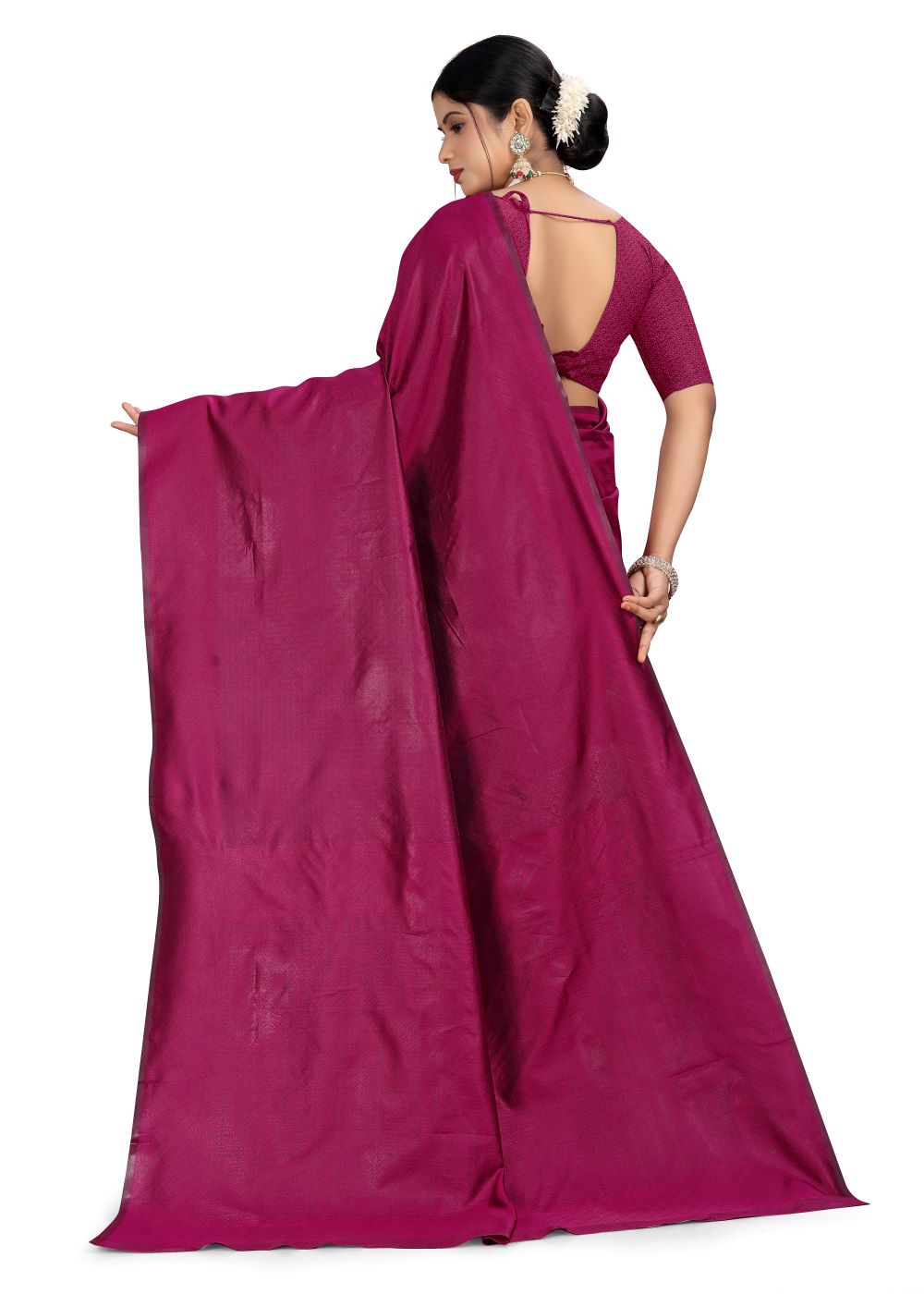Lustrous texture handloom silk saree