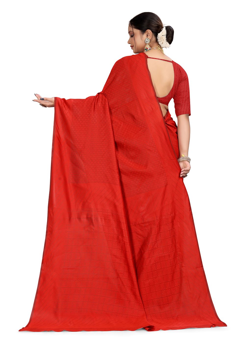 Lustrous texture handloom silk saree