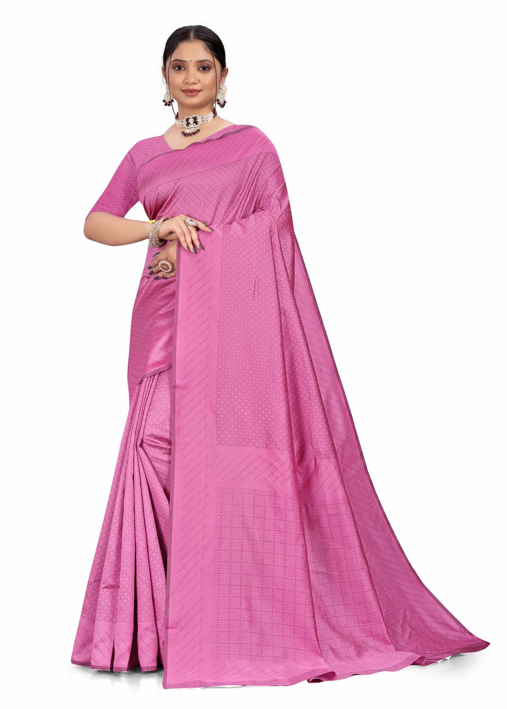 Lustrous texture handloom silk saree