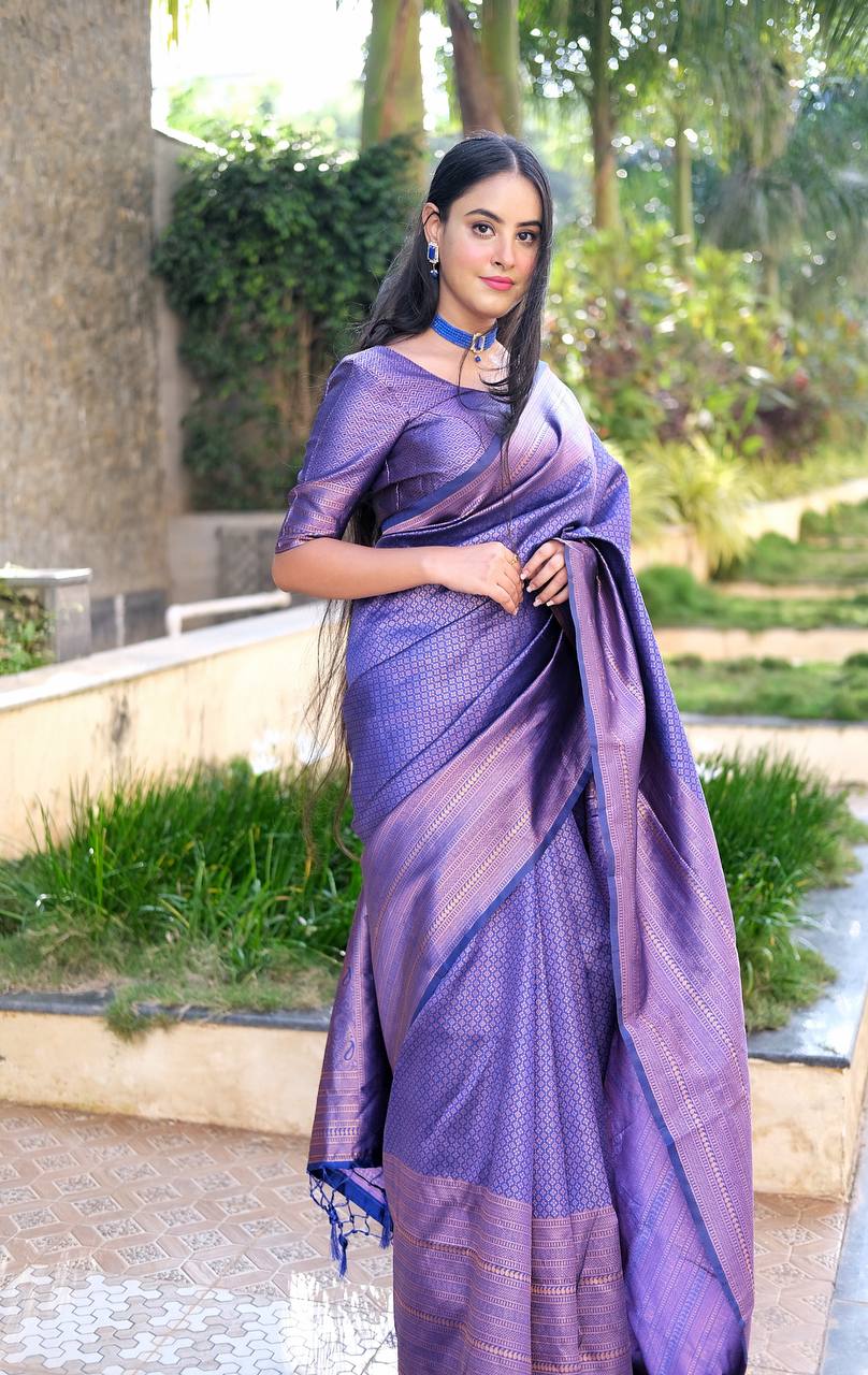 Women's Kanjivaram Soft Silk Saree With Blouse Piece