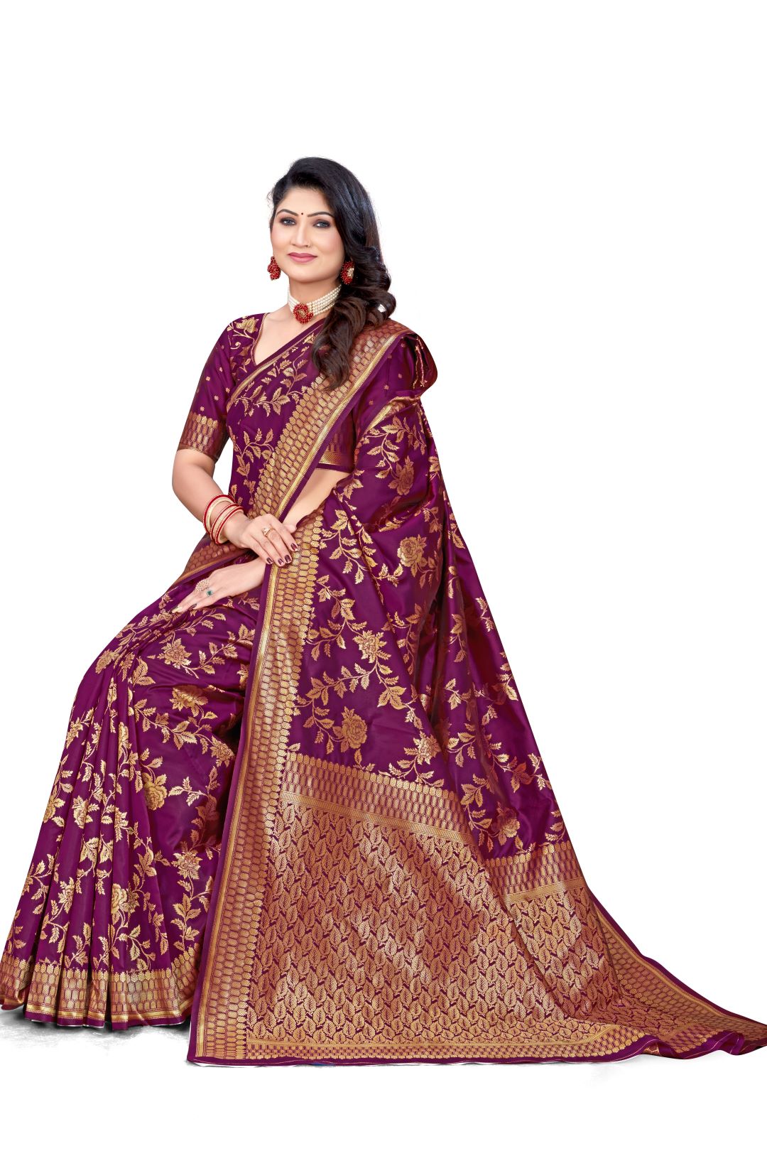 Glamorous Women's Banarasi Silk Saree With Unstitched Blouse Piece